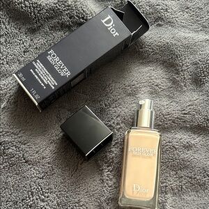 Dior Forever Skin Glow Foundation in Black Box